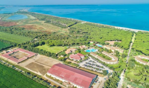 Residence with swimming-pool in Arborea just 300 meters from the beach Arborea